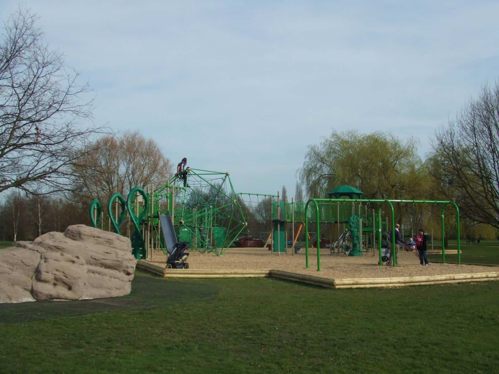 Canons Park, Edgware, Middlesex freeparks.co.uk