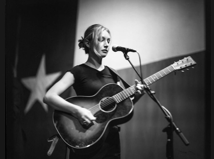 Ken Pomeroy captures warmwinter confusion on ‘Christmas Lights in April’