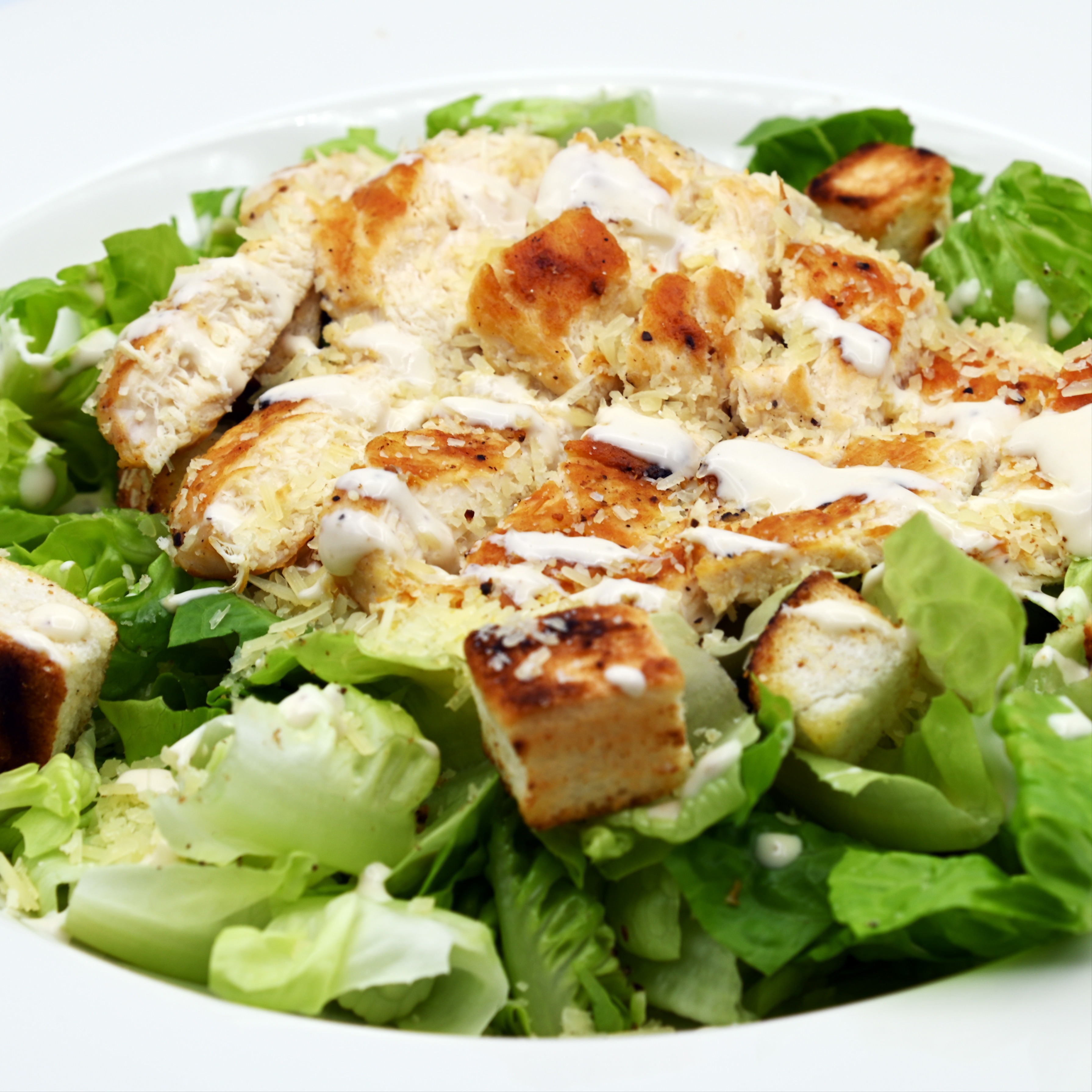 Best Salad in Chiang Mai Freerolls Sports Bar and Restaurant