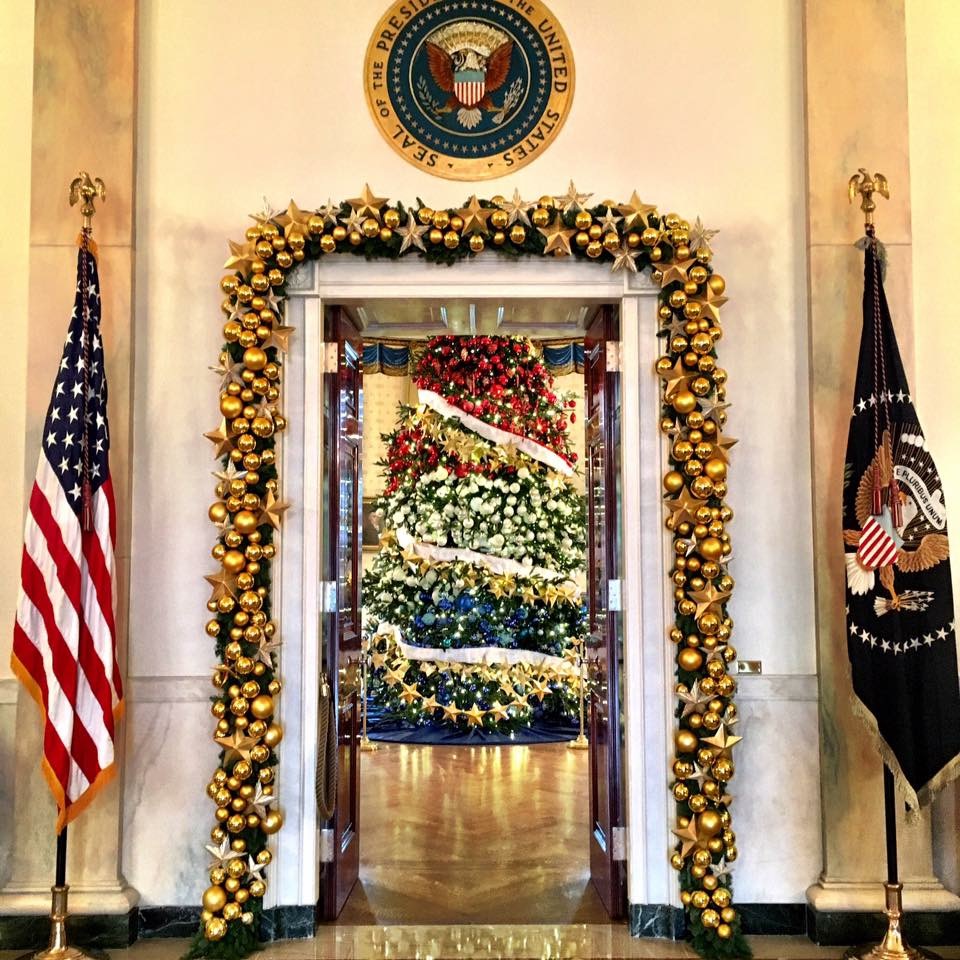 Decorating the White House 2015