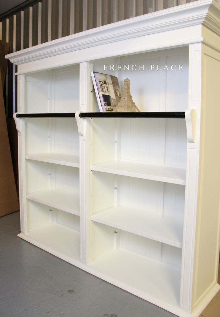 Hamptons Bookcase Styling bmpget