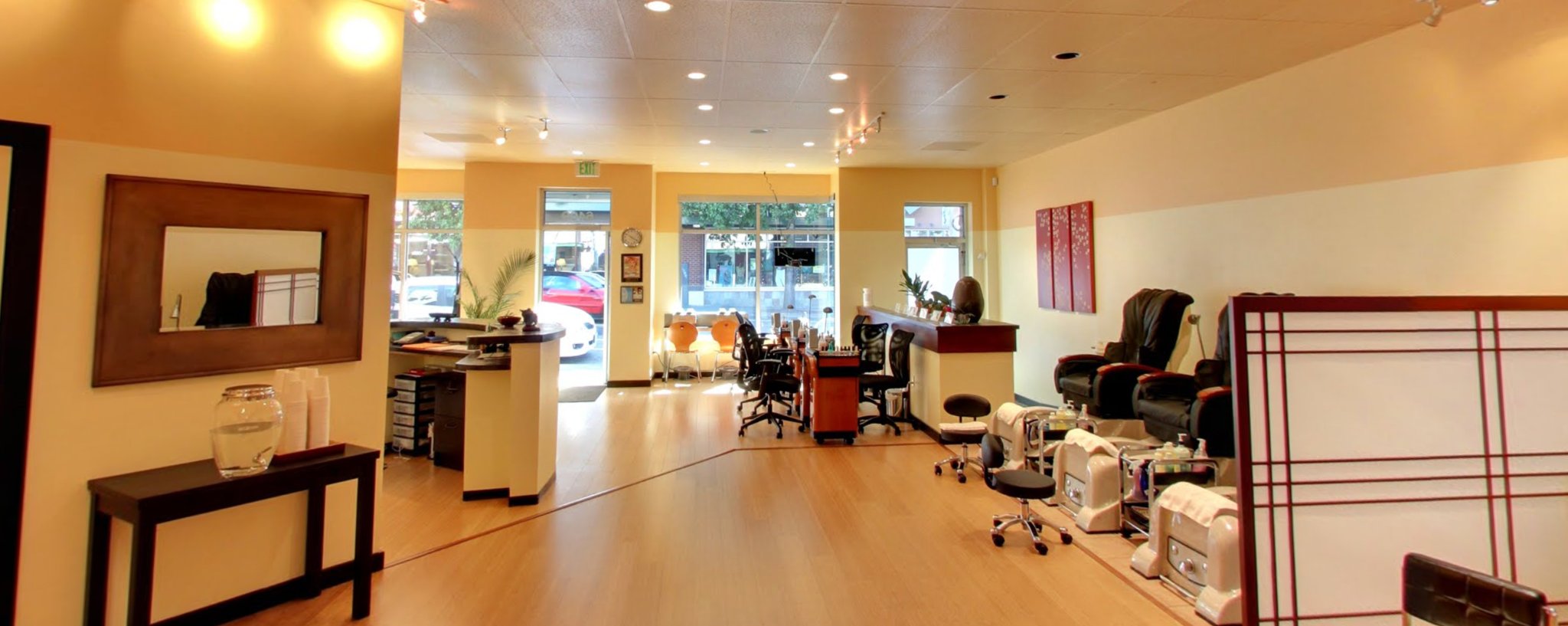 Madison Avenue Nail Spa • Seattle • Fresh Chalk