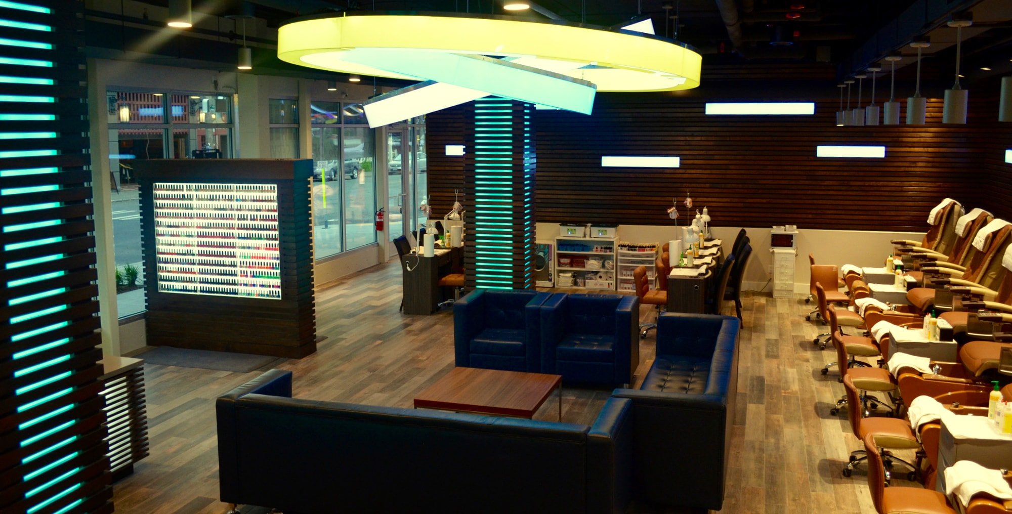 Apollo Nails Queen Anne • Seattle • Fresh Chalk