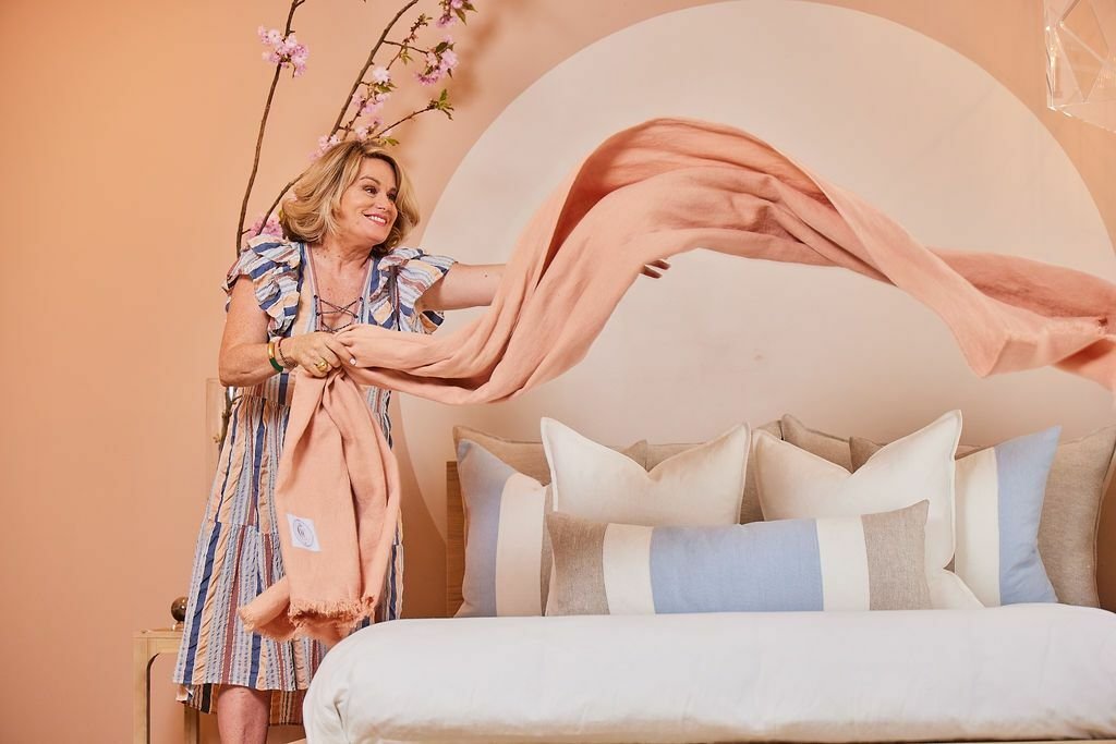 House of Cindy • Los Angeles • Fresh Chalk