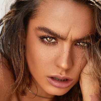 Sommer Ray - Bio, Age, Height, In Relation, Net Worth, Facts