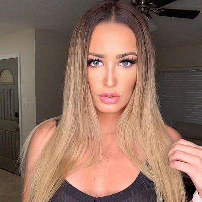 Ashley Brooke - Bio, Age, Net Worth, Height, Facts, Career, Single