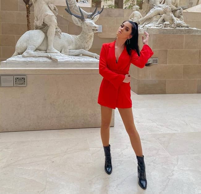 Caitlyn Rae - Bio, Age, Height, Nationality, Net Worth, Facts