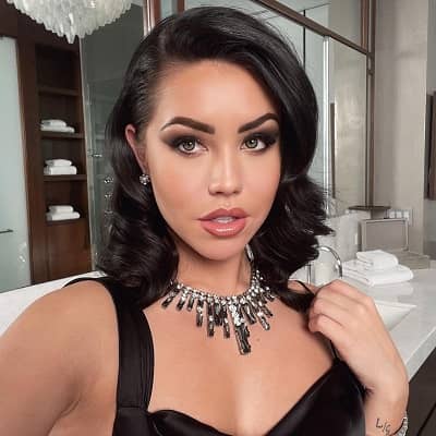 Alina Lopez - Bio, Age, Net Worth, Nationality, Height, Single, Facts