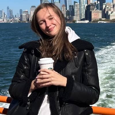 Stacy Cruz - Bio, Career, Age, Net Worth, Height, Nationality, Facts