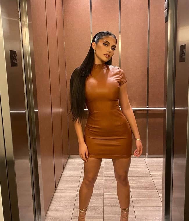 Amanda Trivizas - Bio, Age, Height, Nationality, Net Worth, Facts