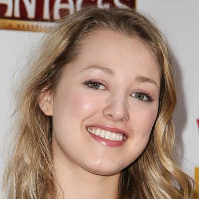 Ella Rae Peck - Bio, Age, Height, Net Worth, Facts, Nationality
