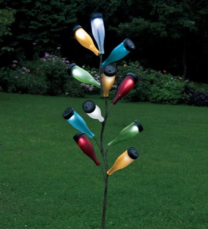 27 Outdoor Solar Lighting Ideas to Inspire