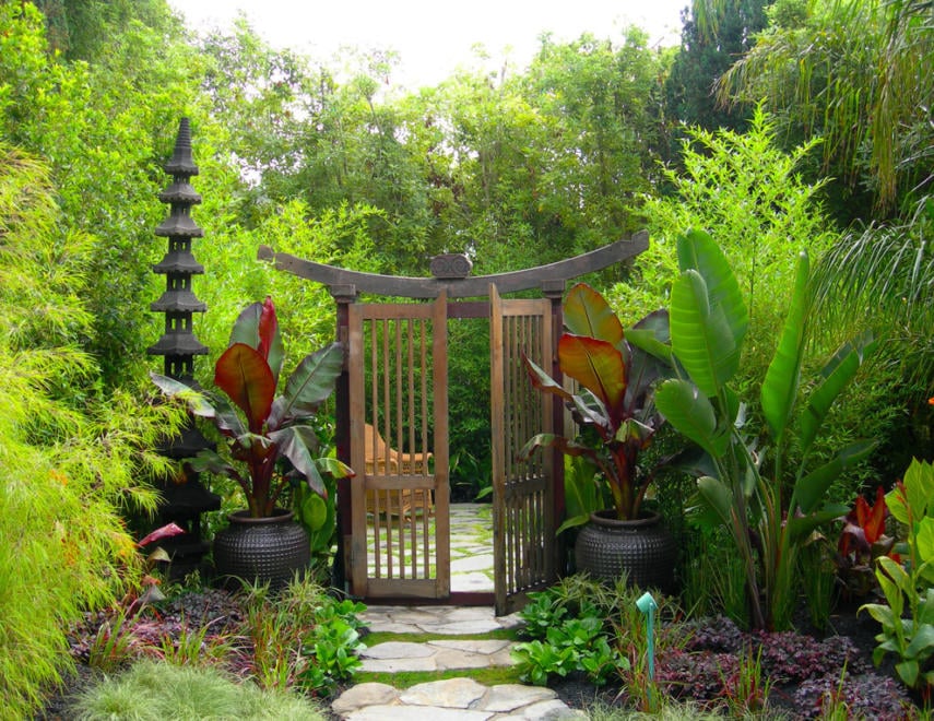 How to Build Your Backyard Zen Garden Weekend DIY How to Build Your Backyard Zen Garden Weekend DIY