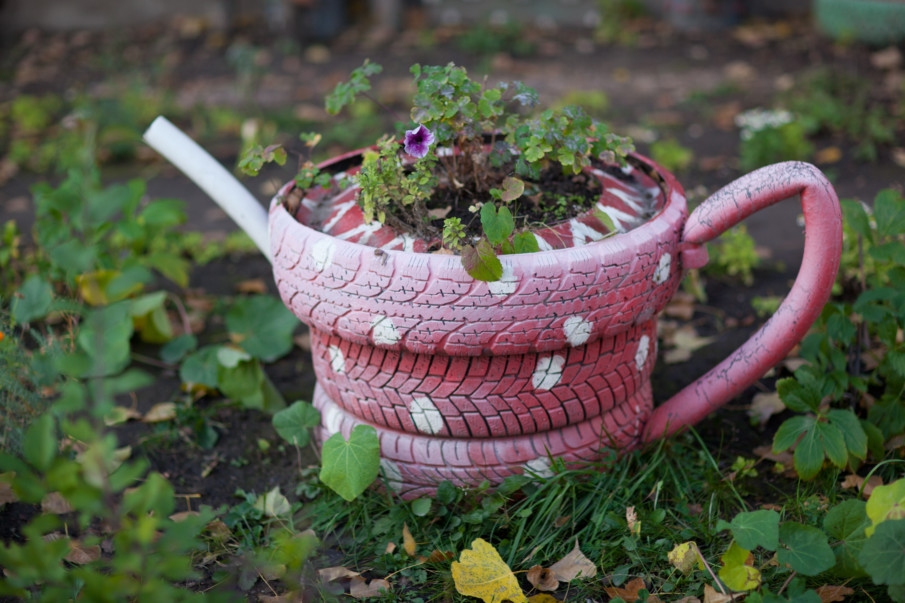 Painted Tire Planters and Pots 70 Ideas plus a DIY Guide