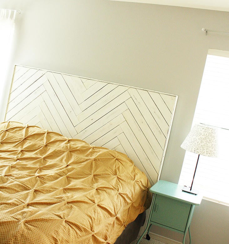 10 Best DIY Herringbone Headboard Plans