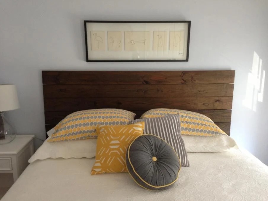 13 Best DIY Farmhouse Headboard Ideas
