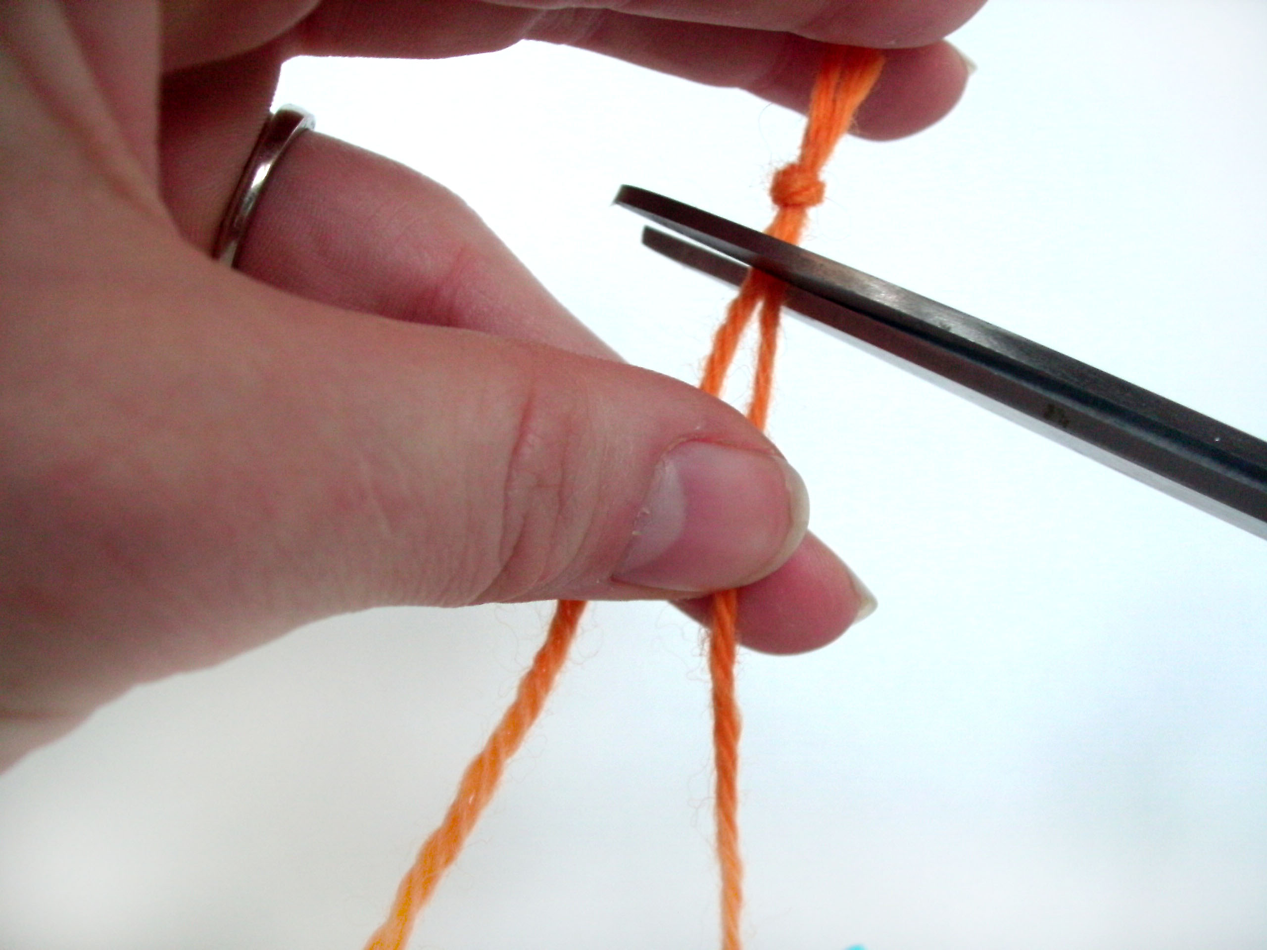 Eep! There's a knot in my yarn! Help is here… FreshStitches