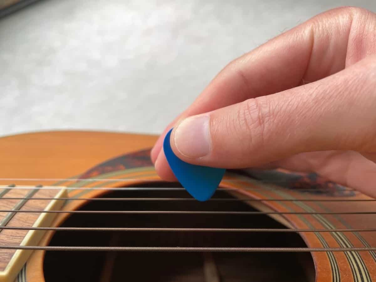 5 Reasons Your Guitar Sounds Bad (Even When in Tune)