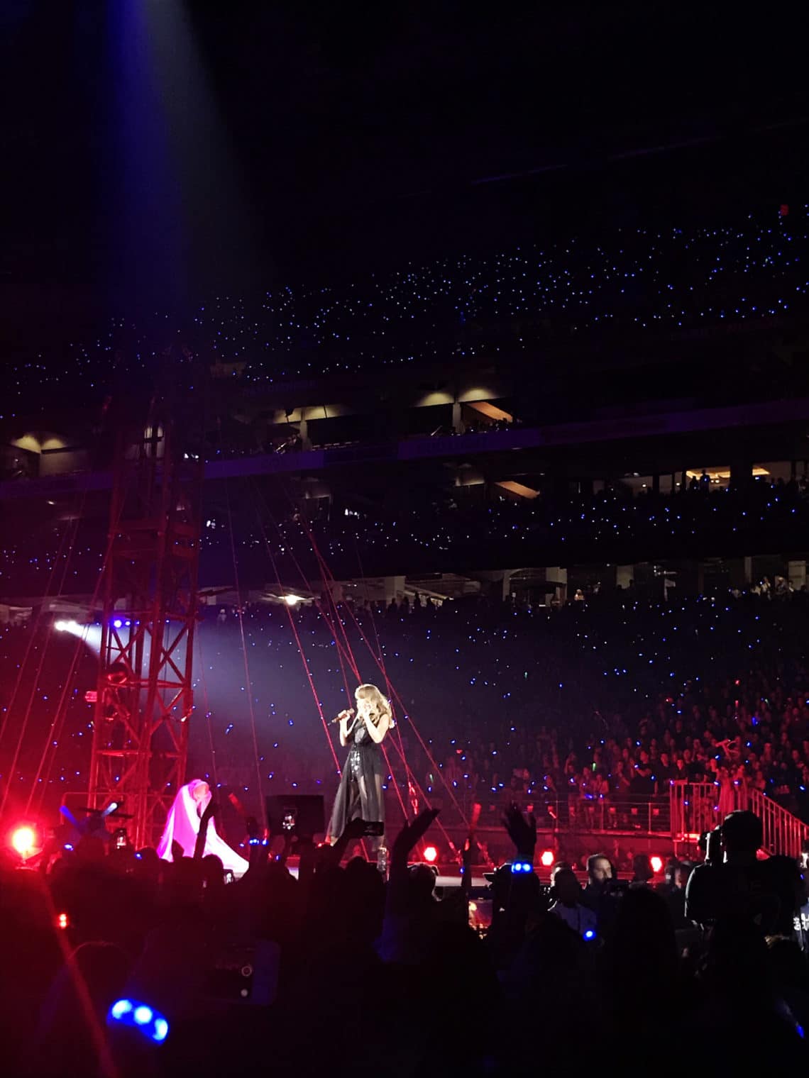 Taylor Swift Reputation Tour Review, Tips, and What to Expect(08)