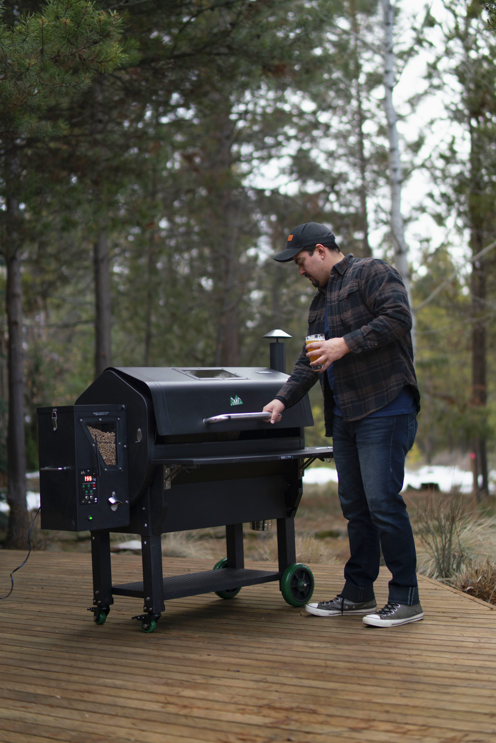 Green Mountain Grills Peak/Jim Bowie Prime + Friendly FiresFriendly Fires