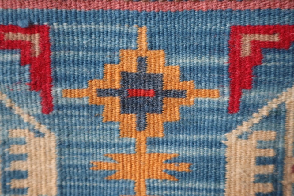 Chief Blanket Variant by Gloria Begay, Item 2, Auction 35, April 9 2023 The Friends of Hubbell