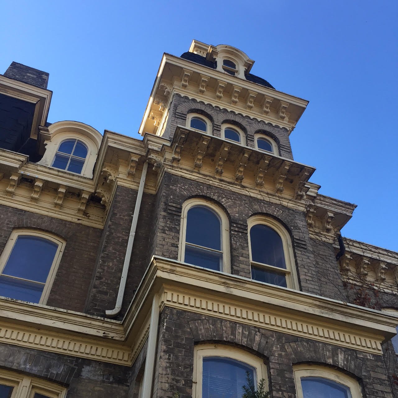 The Roselawn Mansion Friends of Roselawn Centre