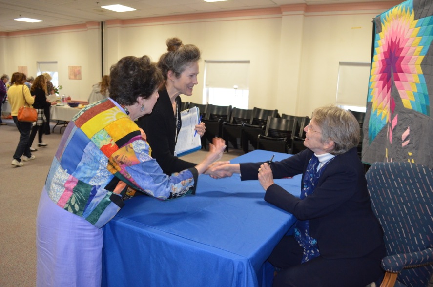 Lois Lowry Enthralls 2015 West Roxbury Reads Audience Friends of the
