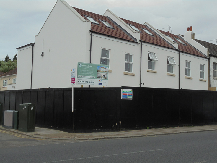 Friern Photo Archive Oakleigh Road North, N20