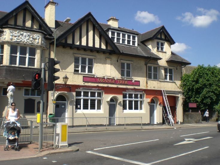 Friern and Finchley Photo Archive The Orange Tree, 2 Friern