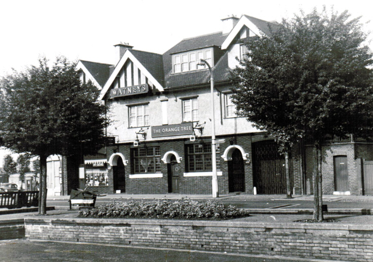 Friern and Finchley Photo Archive The Orange Tree, 1 Friern