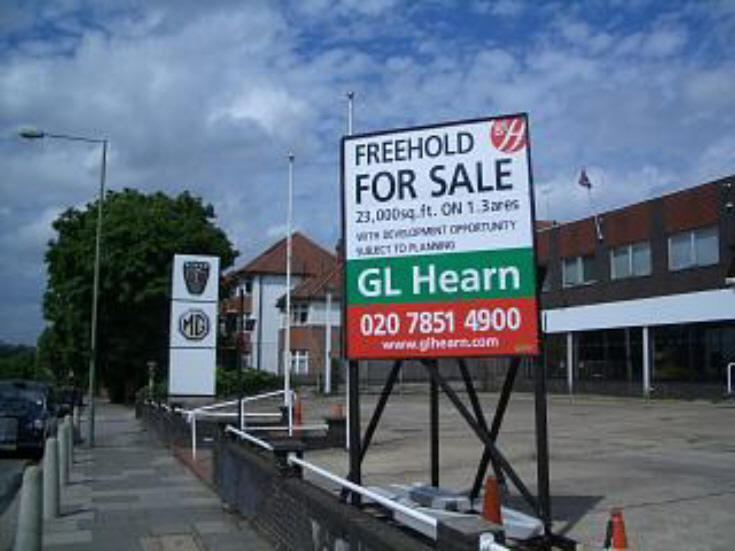 Friern Photo Archive Phoenix Garage, Colney Hatch Lane