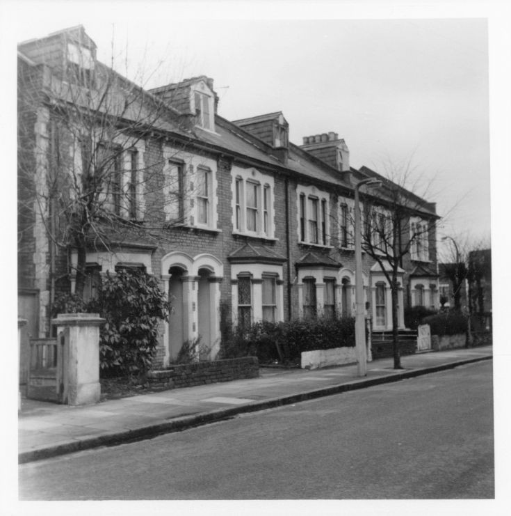 Friern Photo Archive Grove Road, New Southgate. Terrace of houses