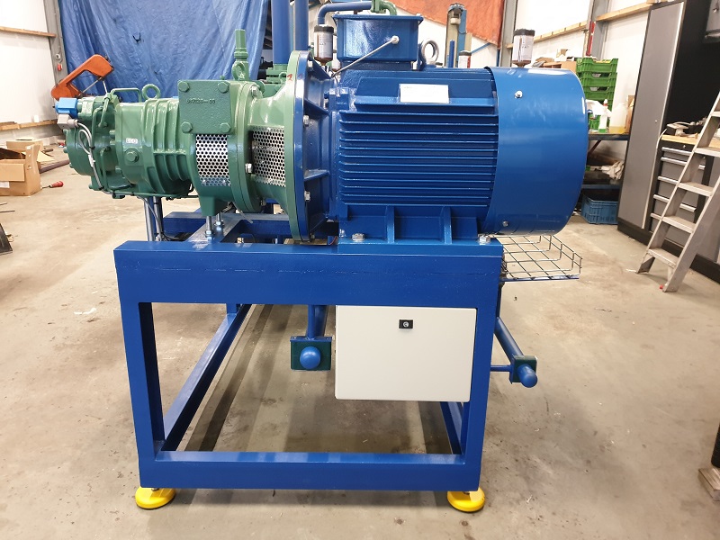 CUSTOM MADE BITZER SCREW COMPRESSOR RACKS Frigo Plus