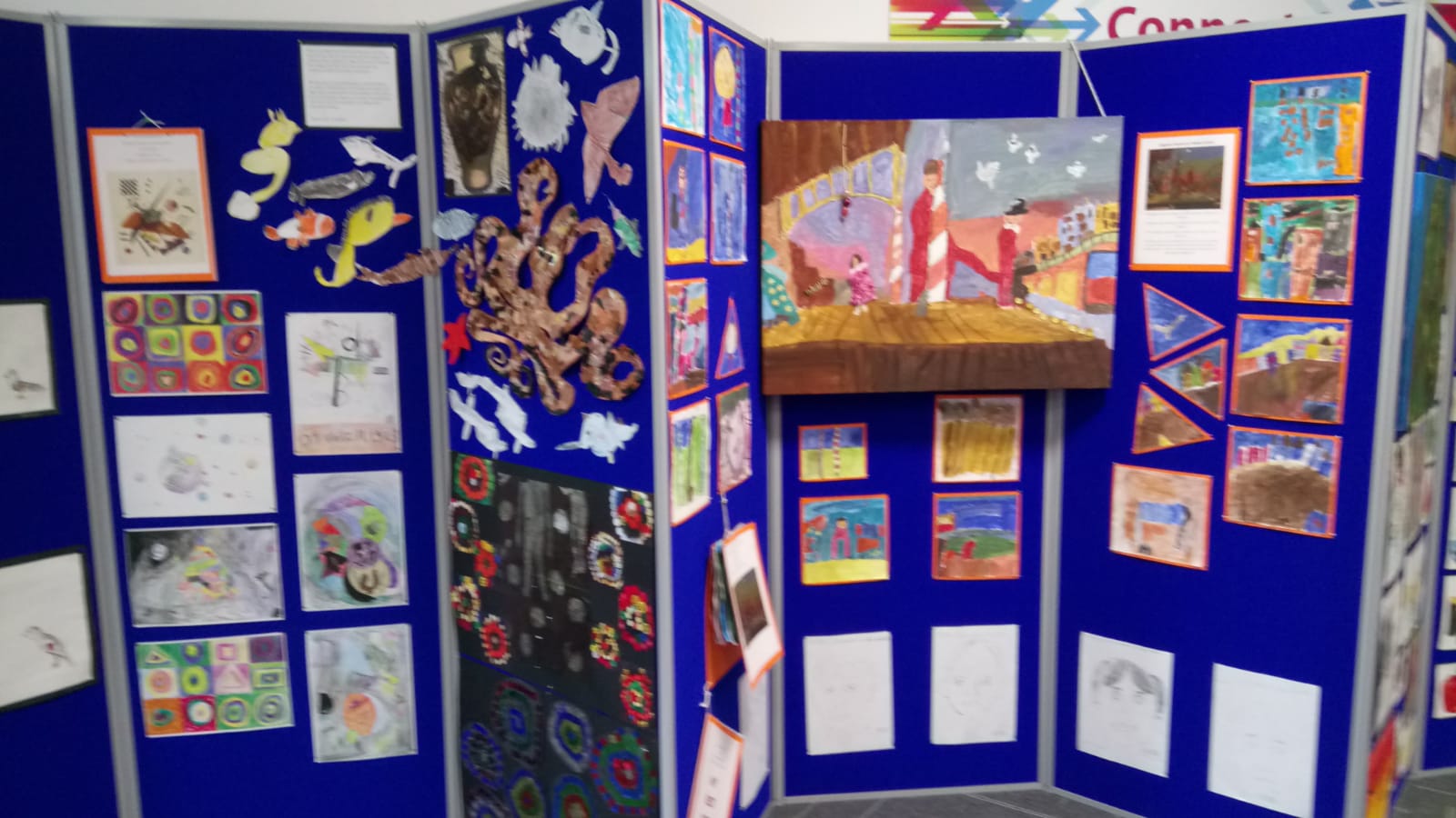 Art Display Bicester Library Fringford C of E School