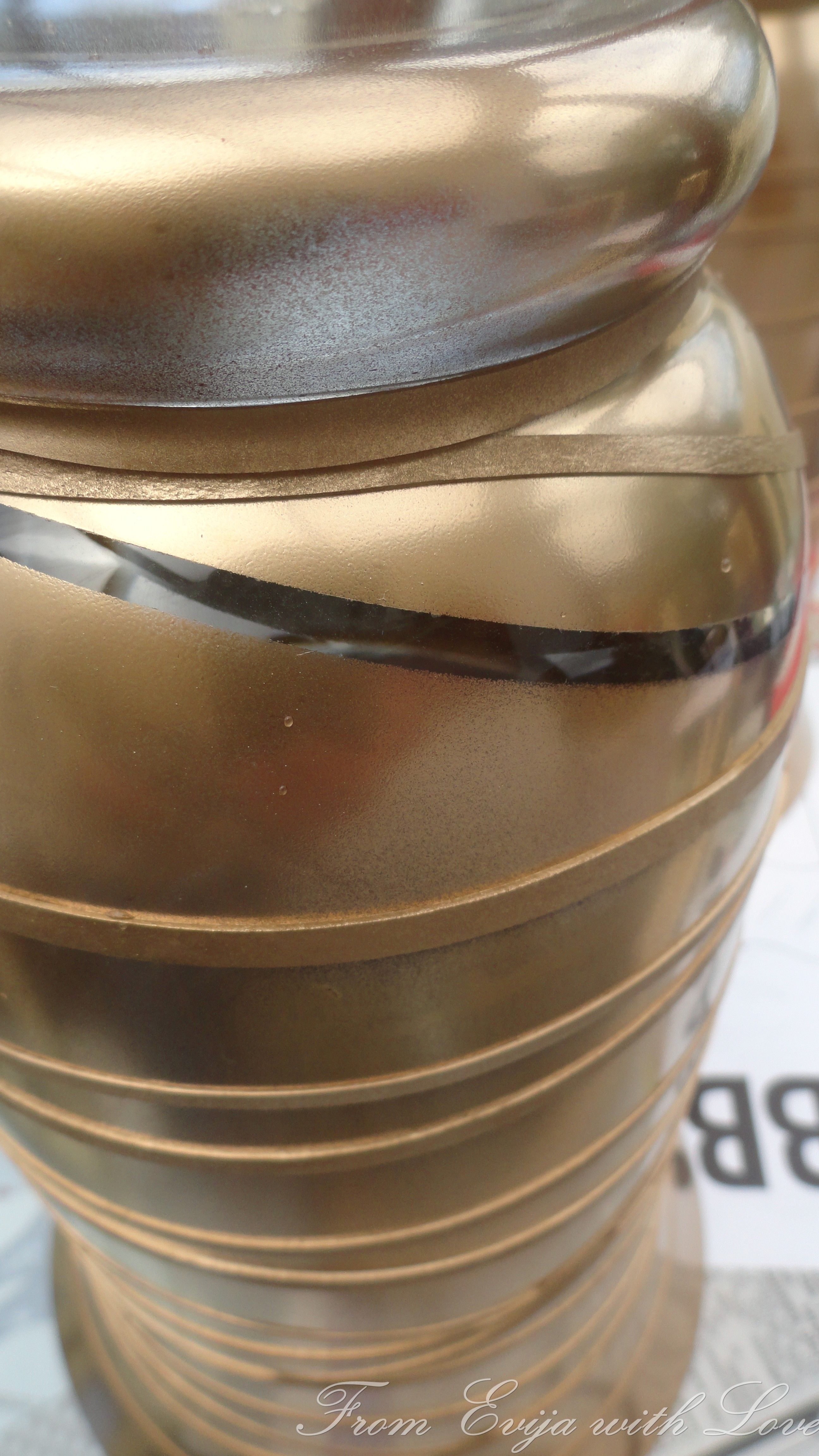 Transform an old glass container into a beautiful piece using gold