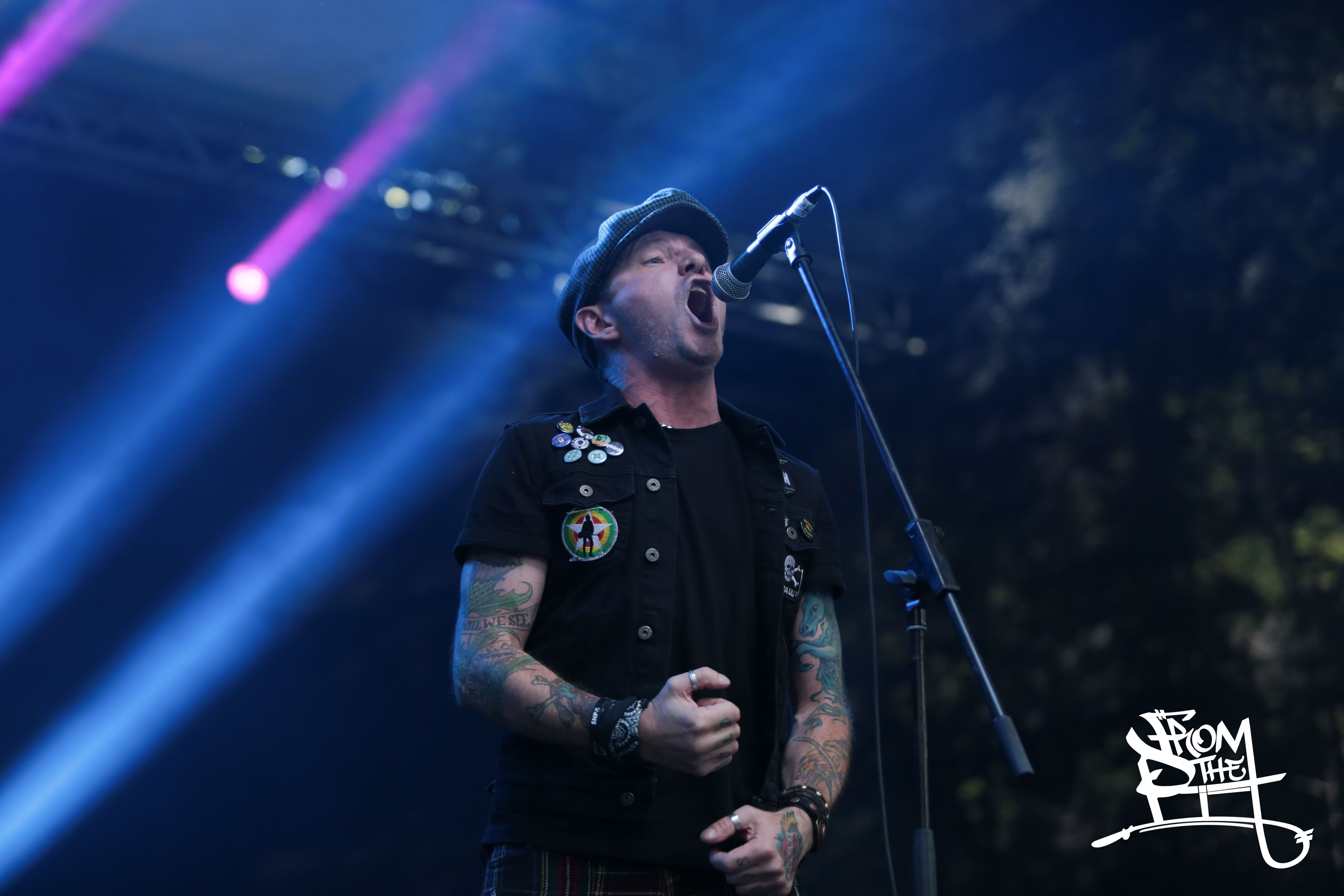 Interview The Rumjacks FROM THE PIT OFFICIAL SITE