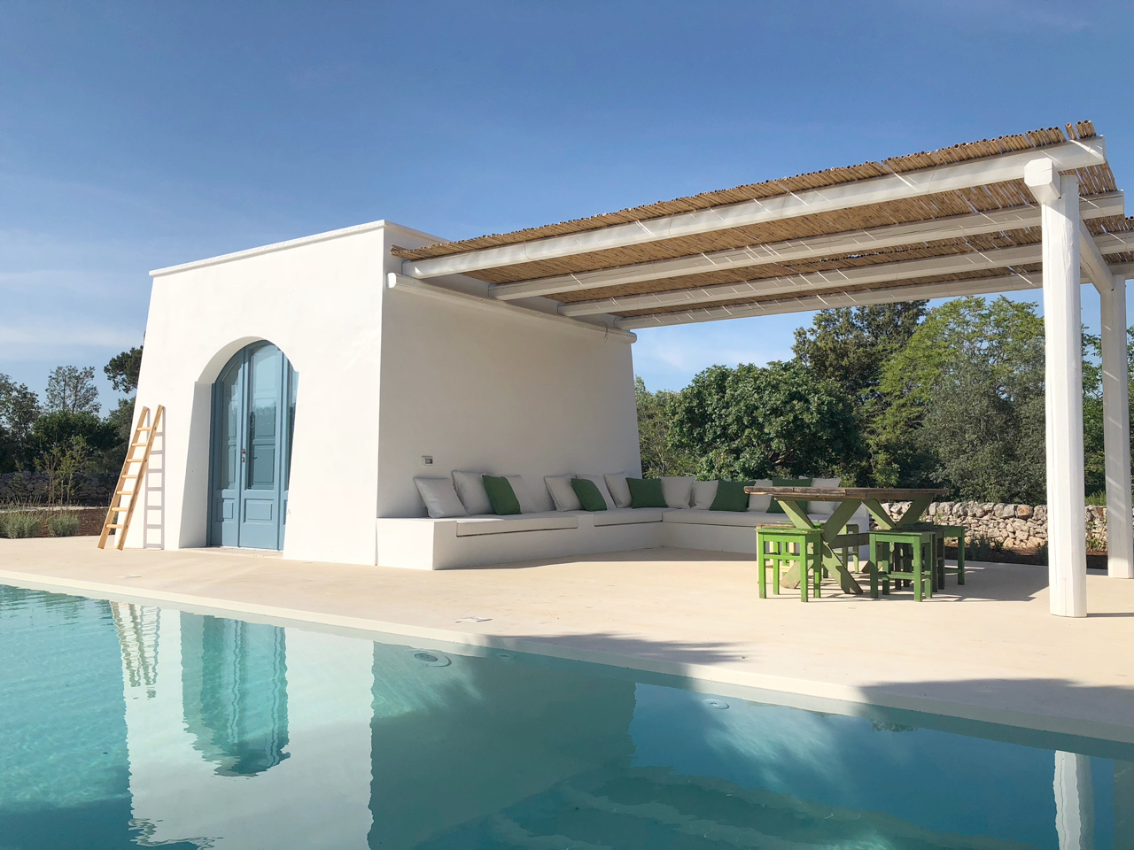 Trullo M, villa rental with pool and sea view in Puglia