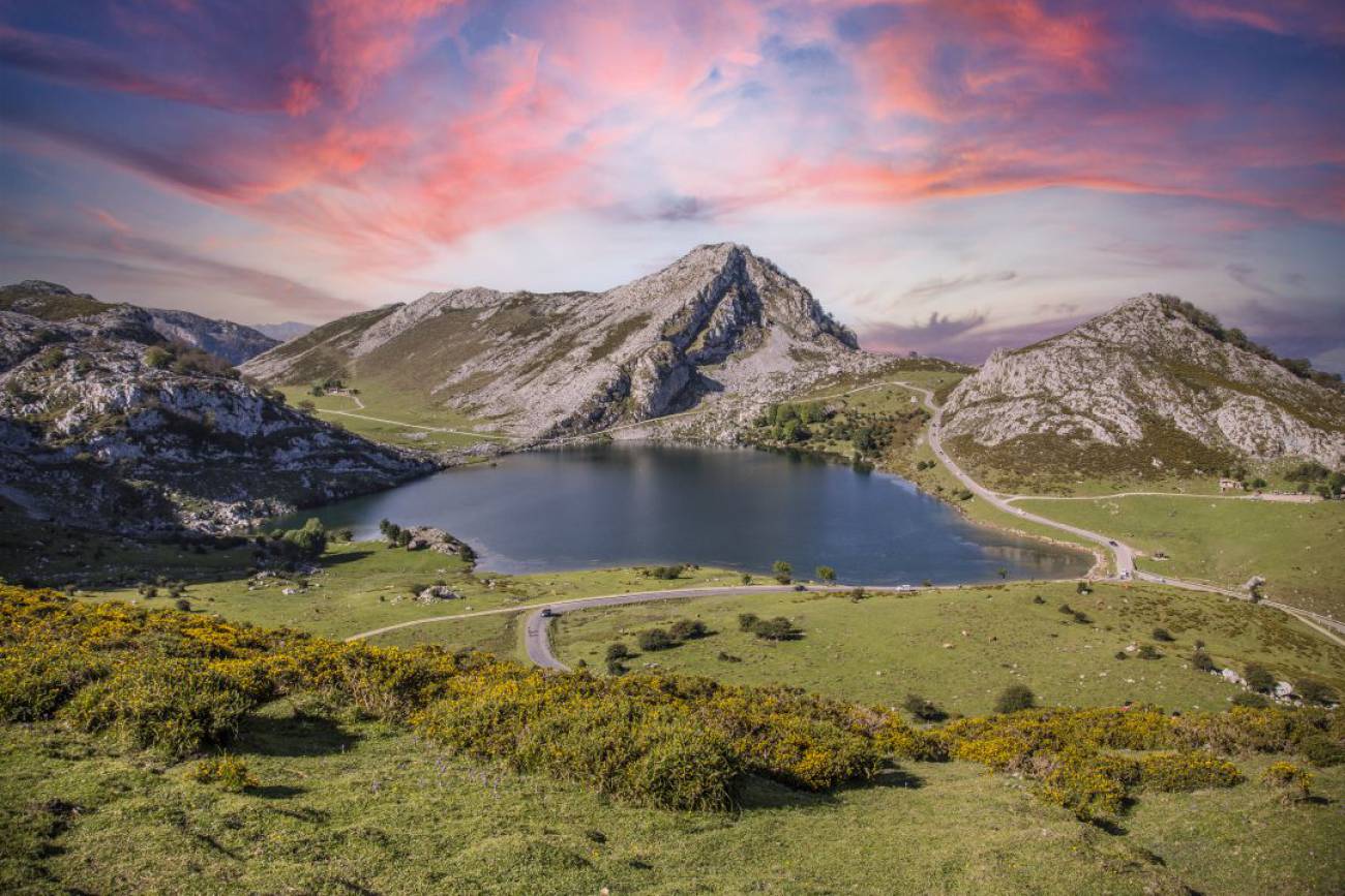 La subida a los Lagos de Covadonga 2021 Frontera Verde Aventura