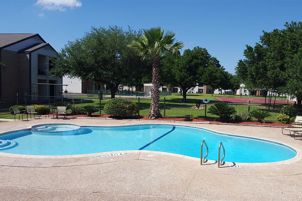 Summers Bend Apartments Frontier Land Group