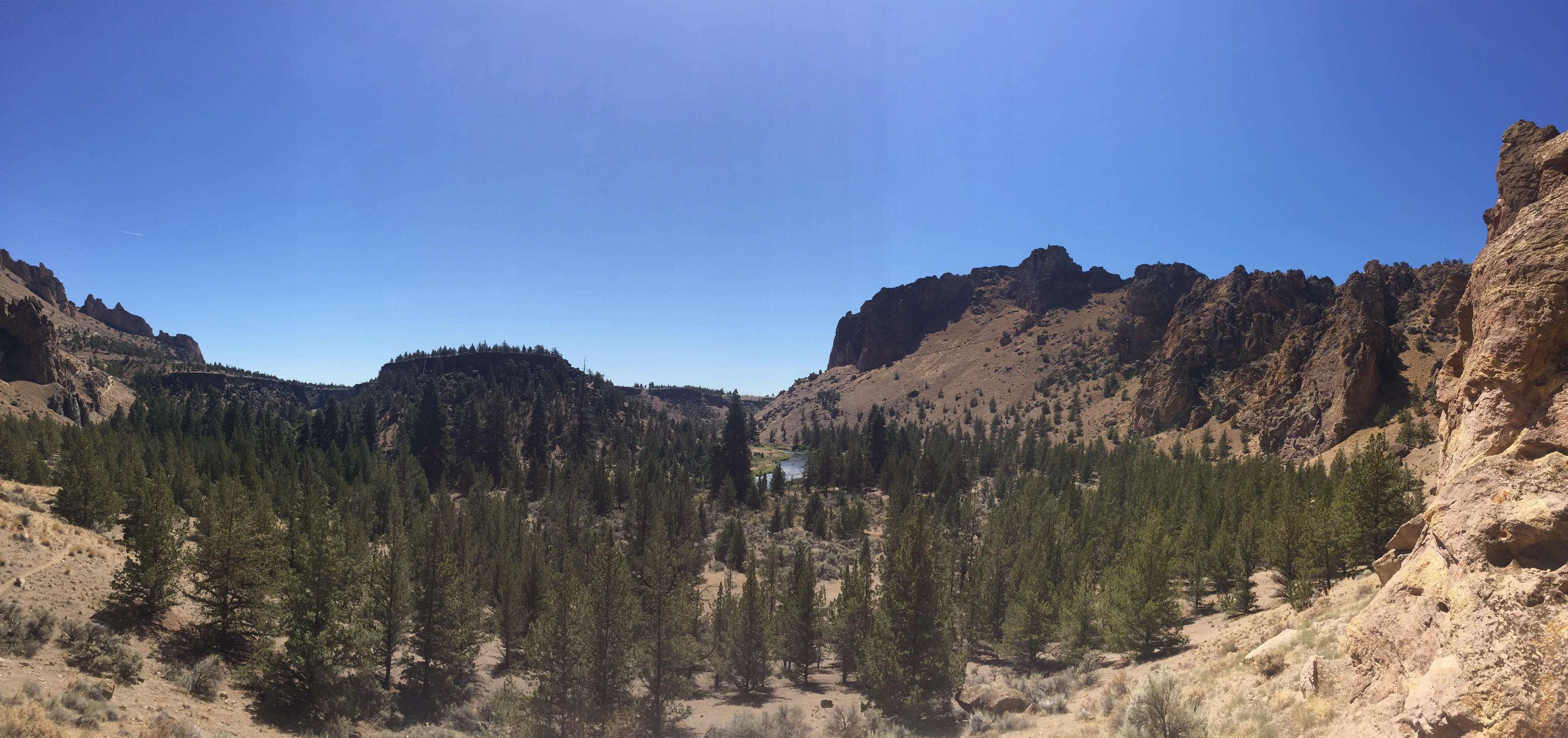 Smith Rock Tuff Frontier Partisans