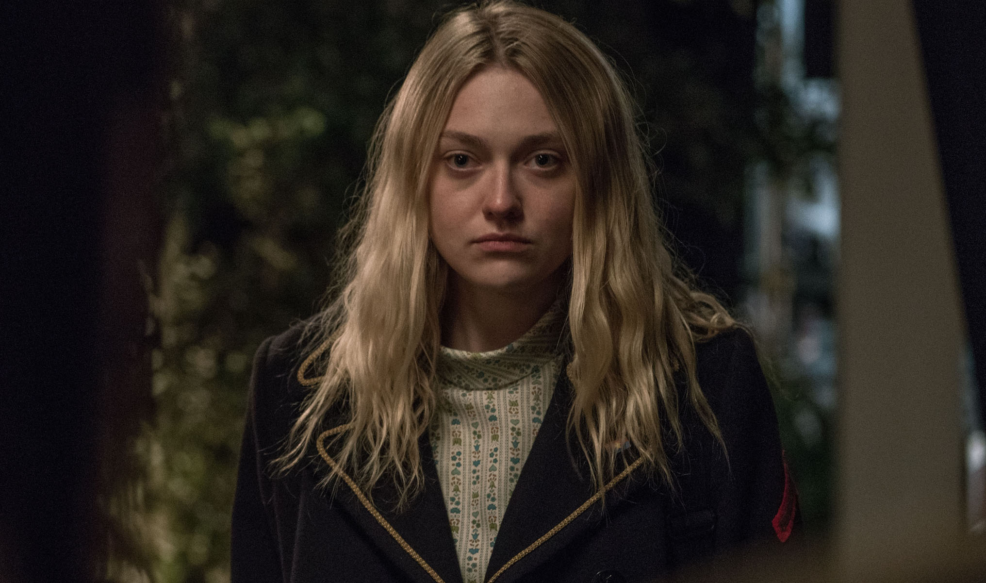 Dakota Fanning Plays Rebellious Teen in 'American Pastoral' Front Row