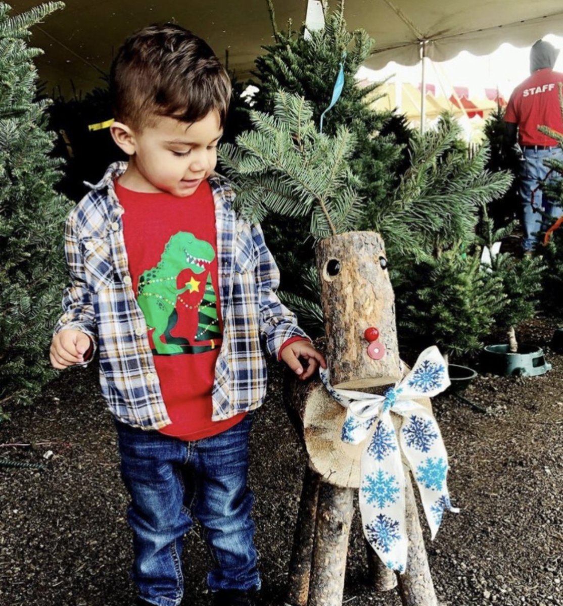 Frosty's Forest Christmas Trees Lots in Yorba Linda, Chino Hills