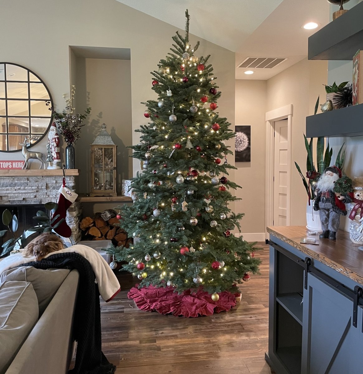 Frosty's Forest Christmas Trees Lots in Yorba Linda, Chino Hills