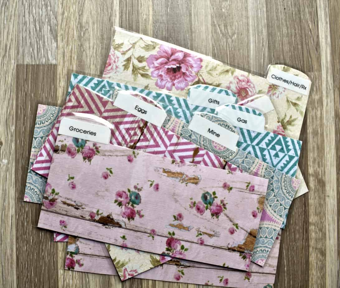 21 Best Cash Envelope Wallets {Budget Friendly}