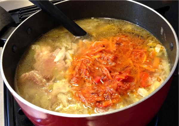 mui В кислые щи что первым кладут картошку или капусту