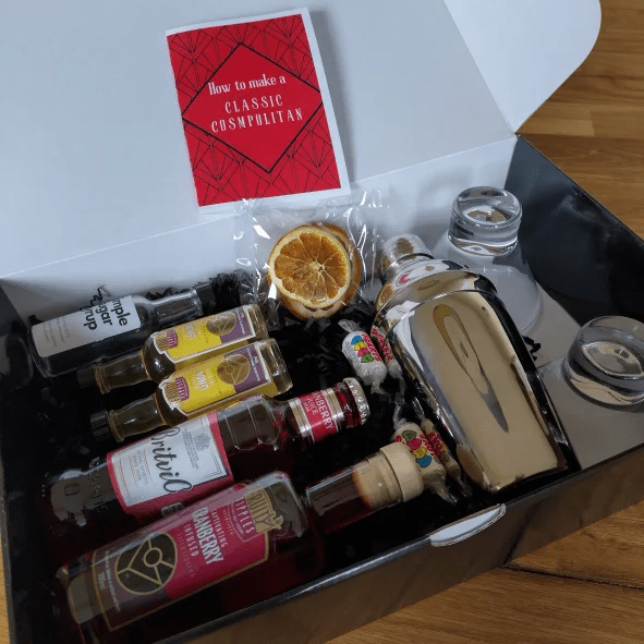 Cosmopolitan cocktail in a box set the full set (incl.FREE DEL)