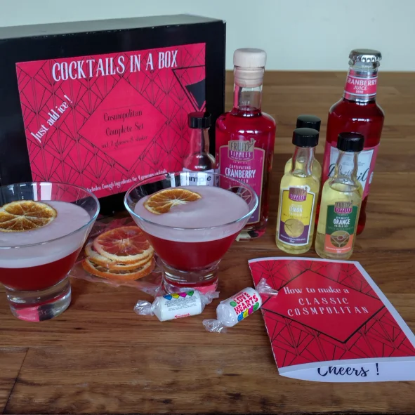 Cosmopolitan cocktail in a box ingredient set (incl. FREE DEL)