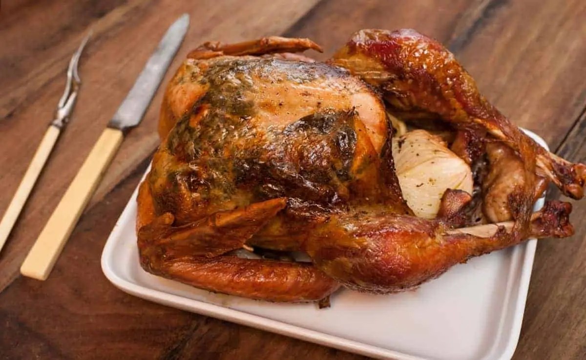 How to Deep Fry A Whole Chicken in Peanut oil!