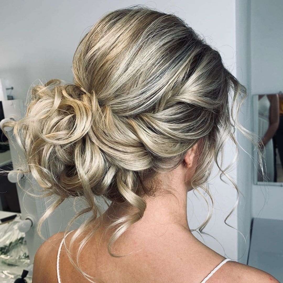 Fryzury na wesele 2021 (50 zdjęć) krótkie włosy, bob