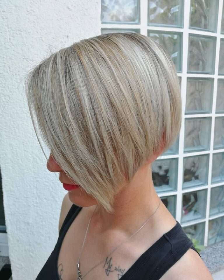 Krótkie fryzury blond 2021 (50 zdjęć) z grzywką Krótkie fryzury blond 2021 (50 zdjęć) z grzywką